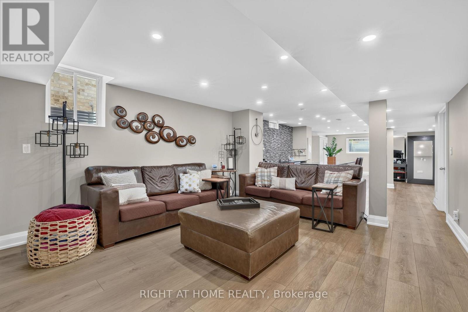 66 SANREMO COURT - Image 26