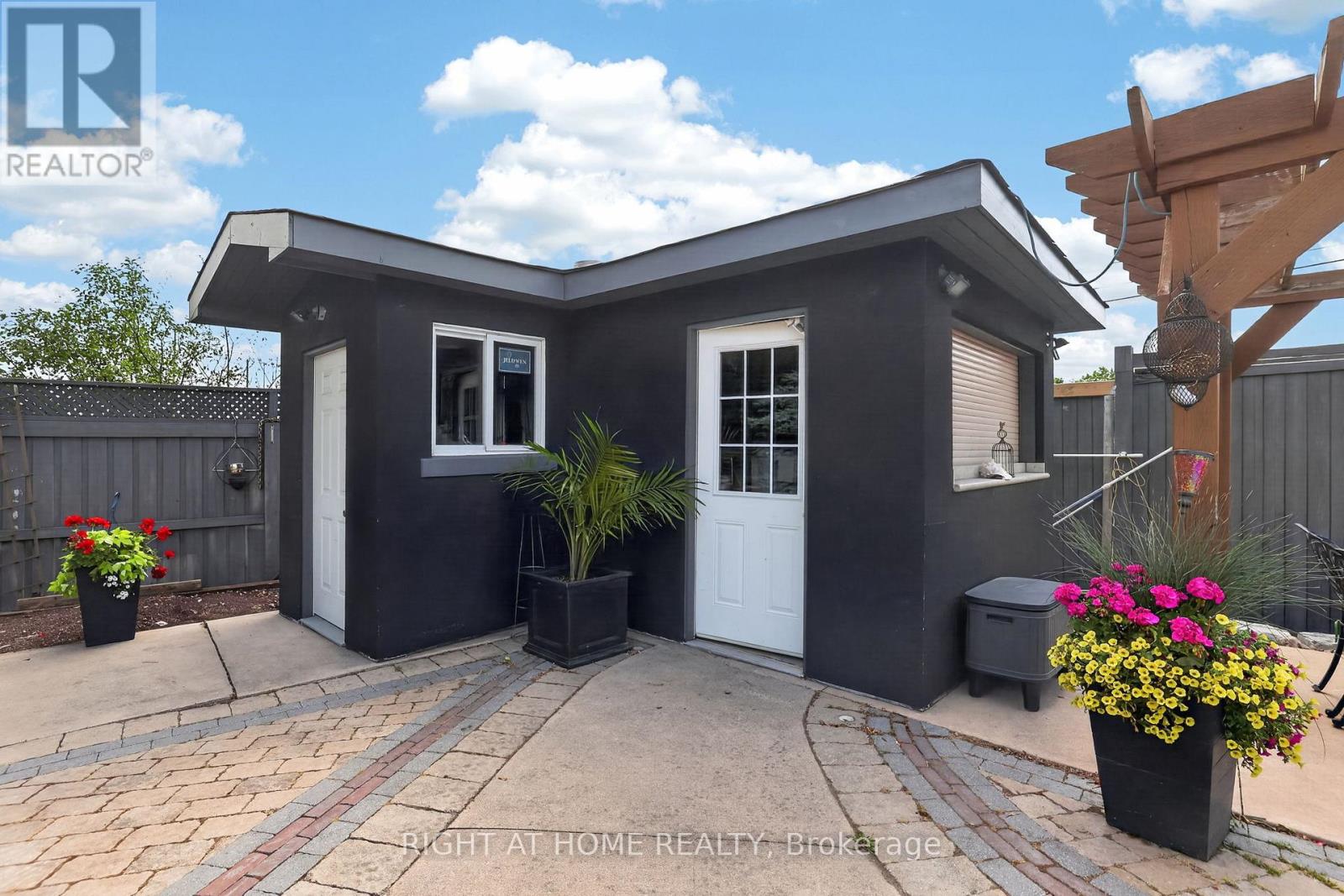 66 SANREMO COURT - Image 44