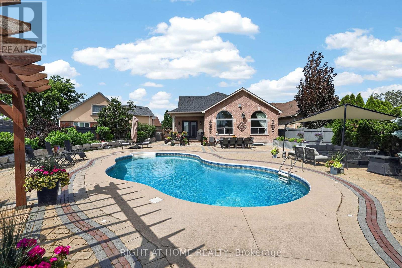 66 SANREMO COURT - Image 45