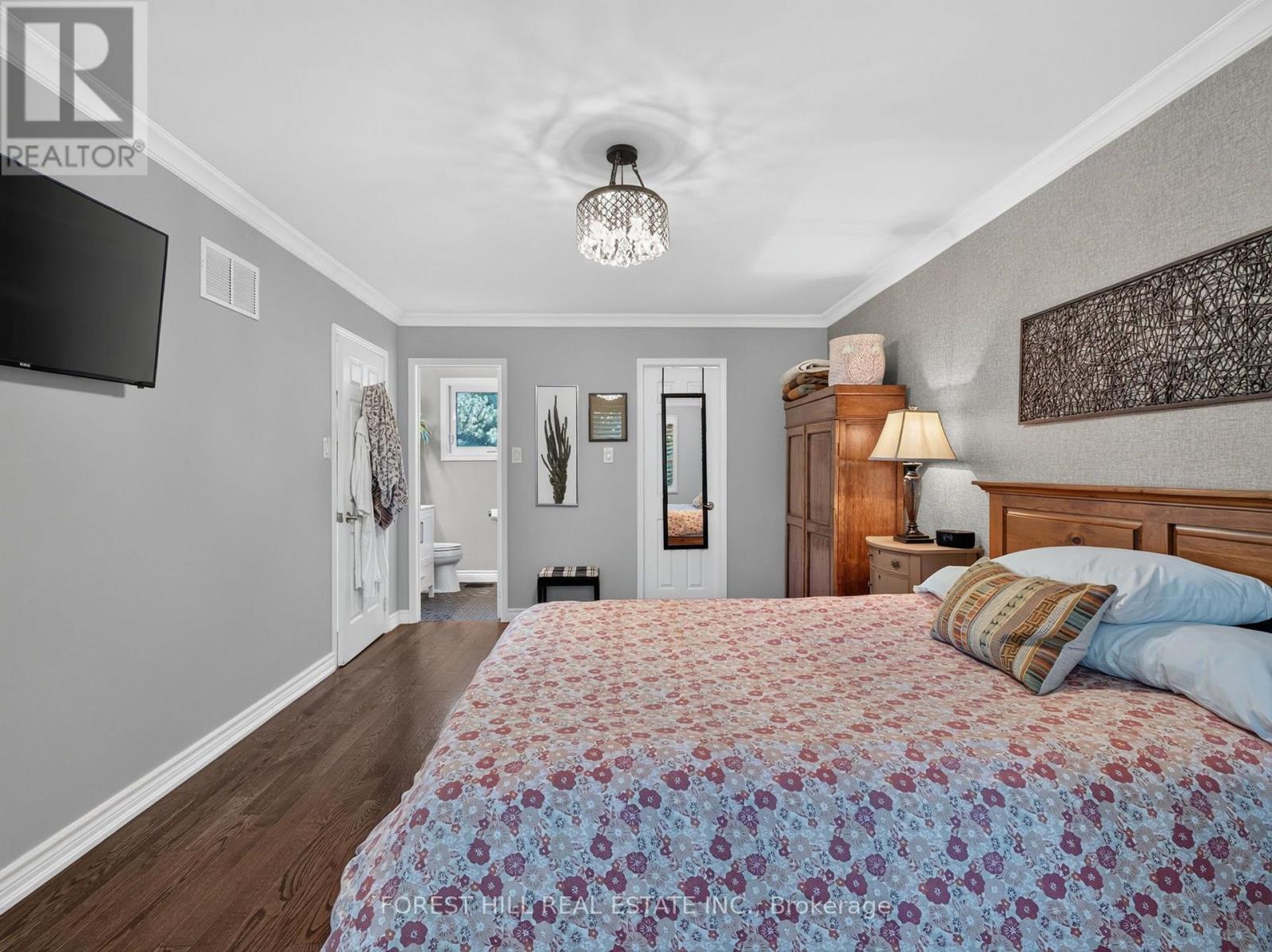 9 TOMLIN CRESCENT - 21
