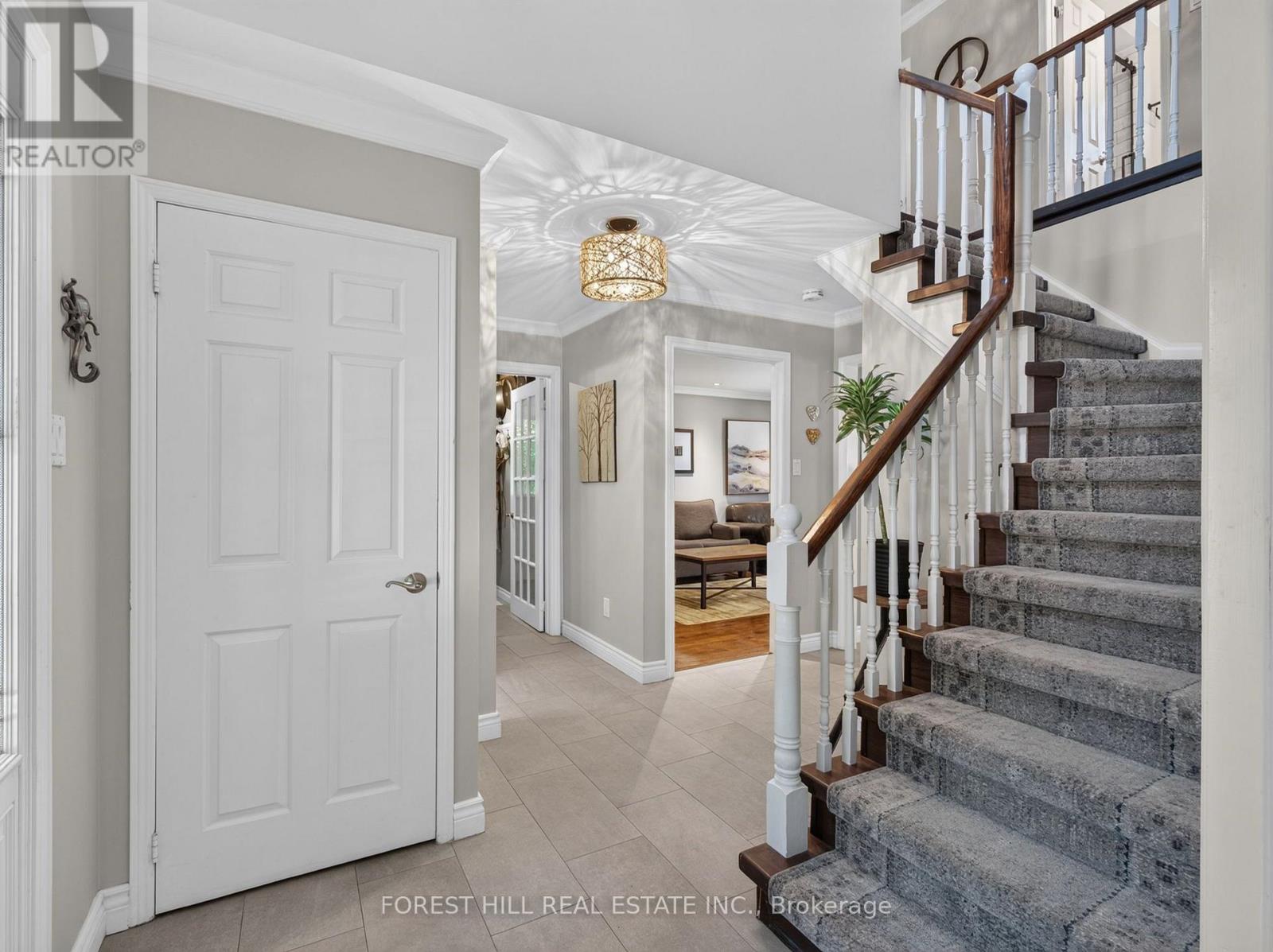 9 TOMLIN CRESCENT - 4