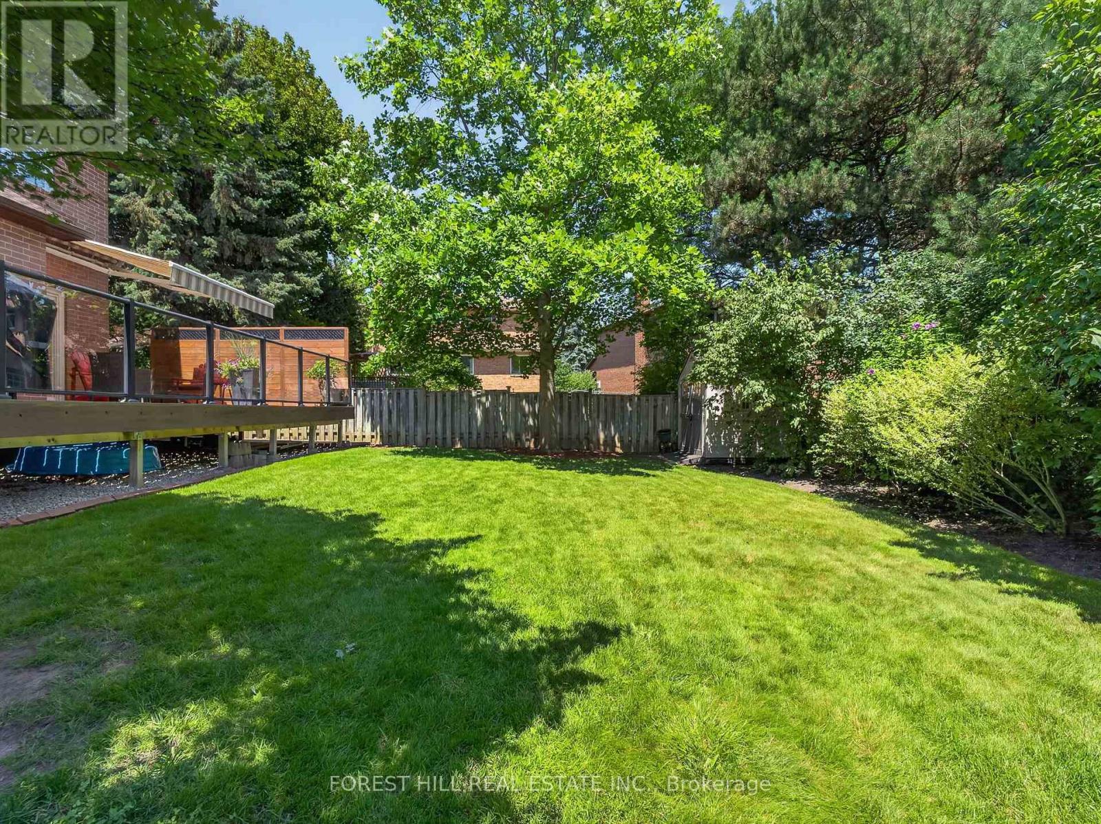 9 TOMLIN CRESCENT - 41