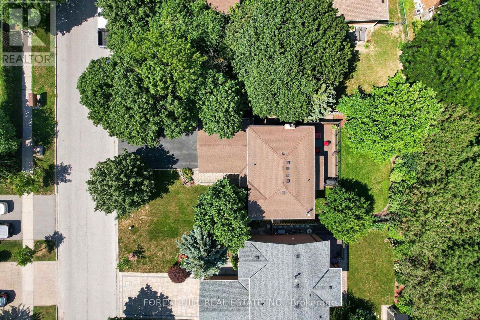9 TOMLIN CRESCENT - 48