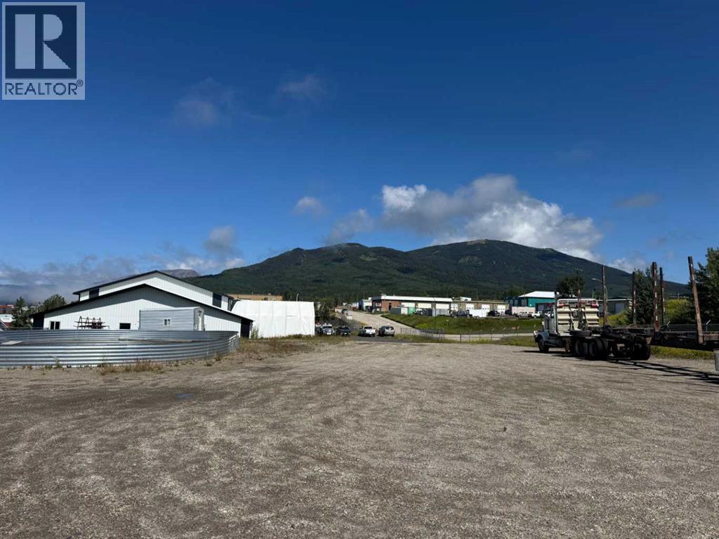 9802 98 Street - Photo 18