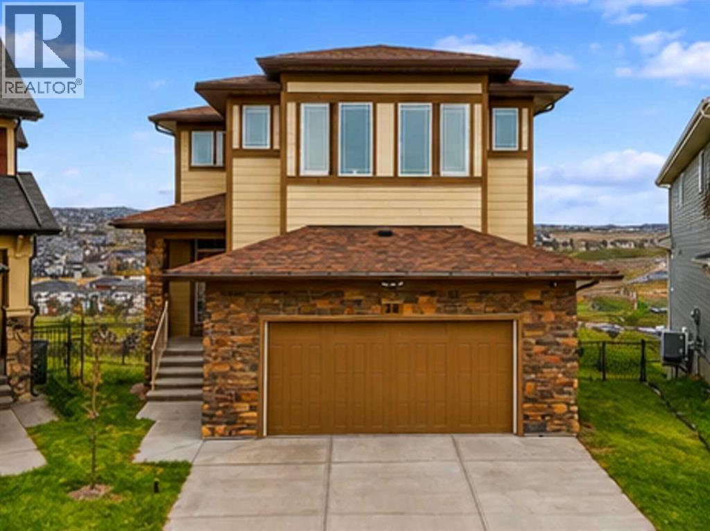 30 Evansborough View NW, Evanston, Calgary photo 2