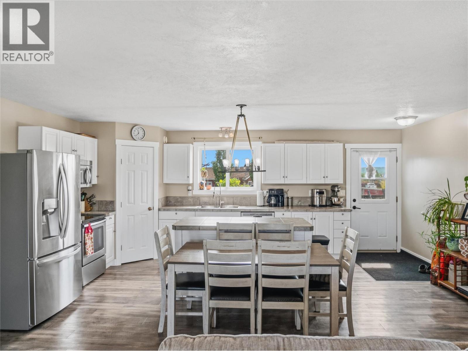 4609 Railway Avenue - 3