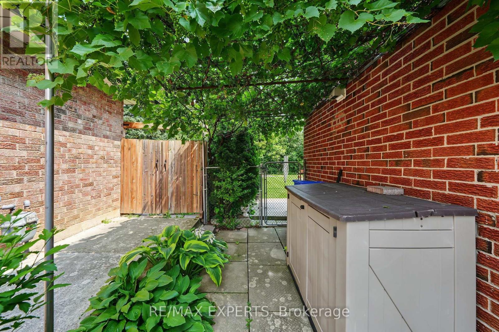 2387 CHILSWORTHY AVENUE - 37