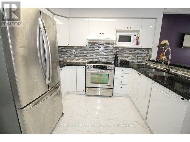 3157 BENTLEY DRIVE - 11