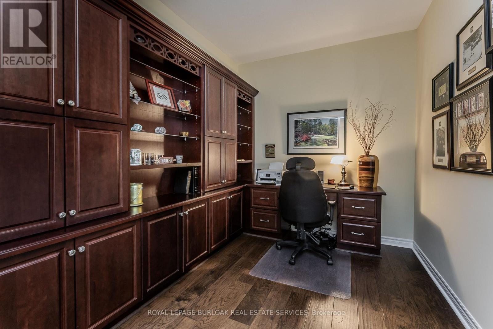 #412 391 PLAINS ROAD E - 24