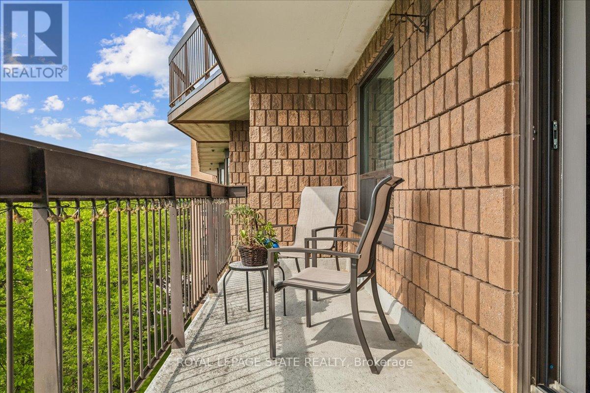 #605 966 QUEENSTON ROAD - 23