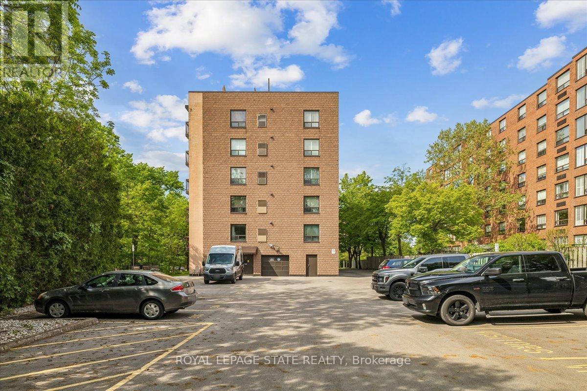 #605 966 QUEENSTON ROAD - 42