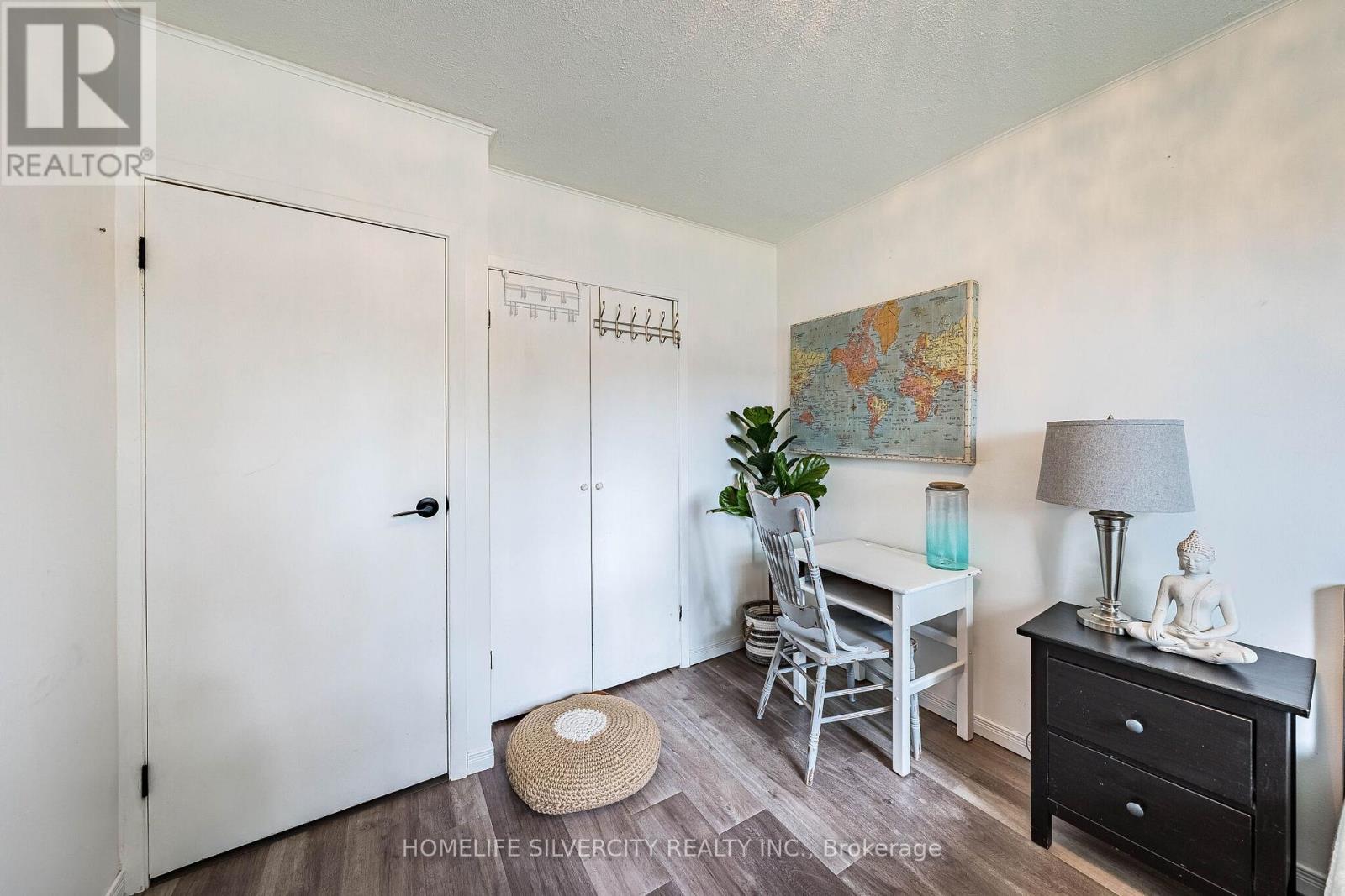 404 ANDREW STREET - 22