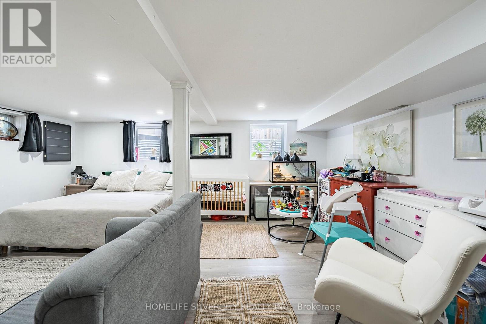 404 ANDREW STREET - 30