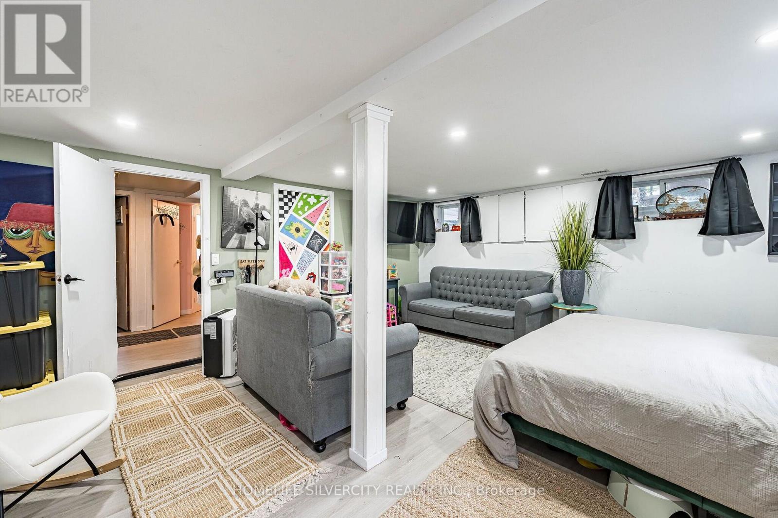 404 ANDREW STREET - 37