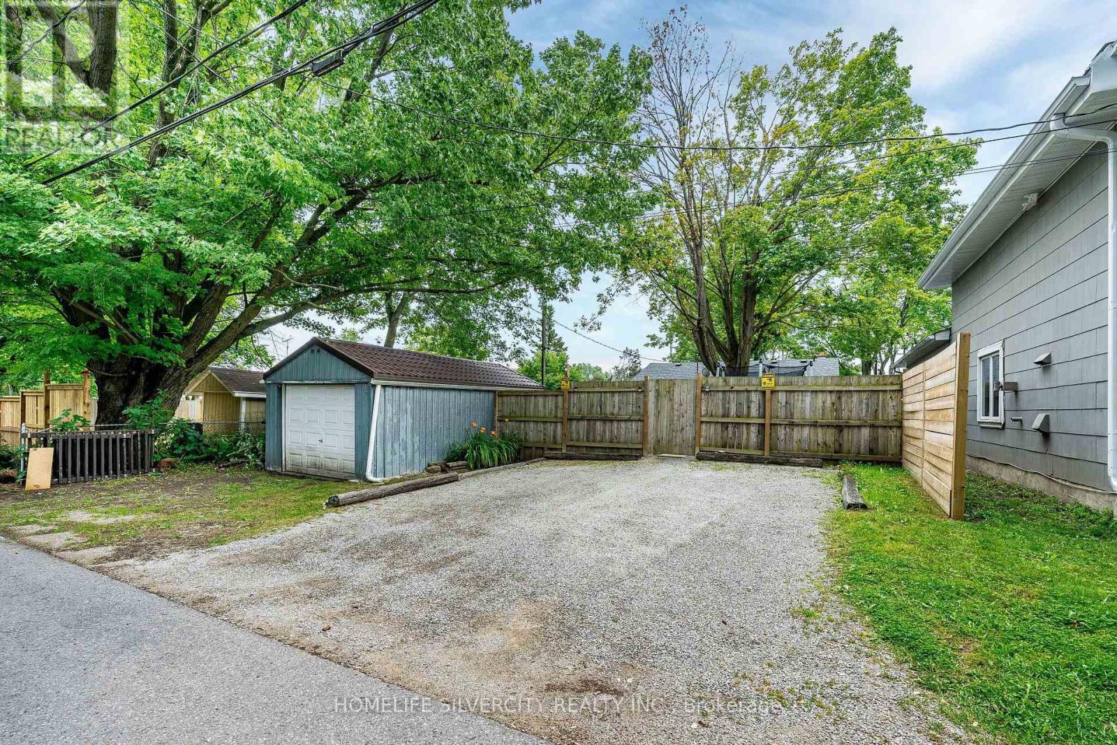 404 ANDREW STREET - 50