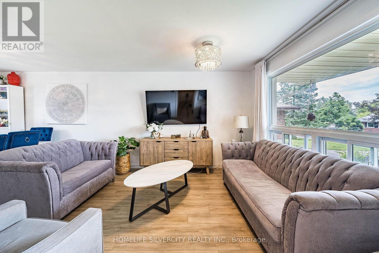 404 ANDREW STREET - 7