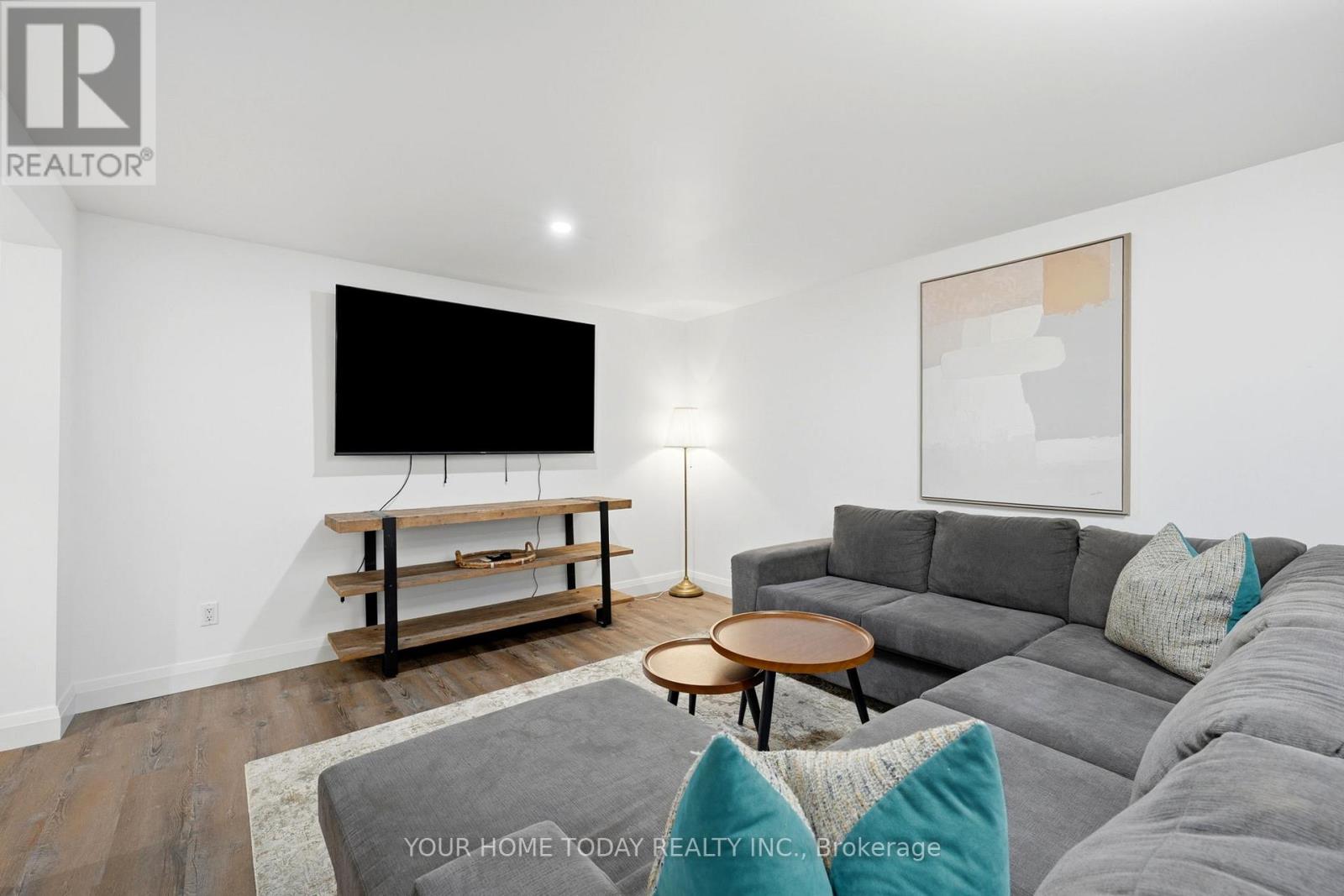 4925 TRAFALGAR ROAD - Image 32