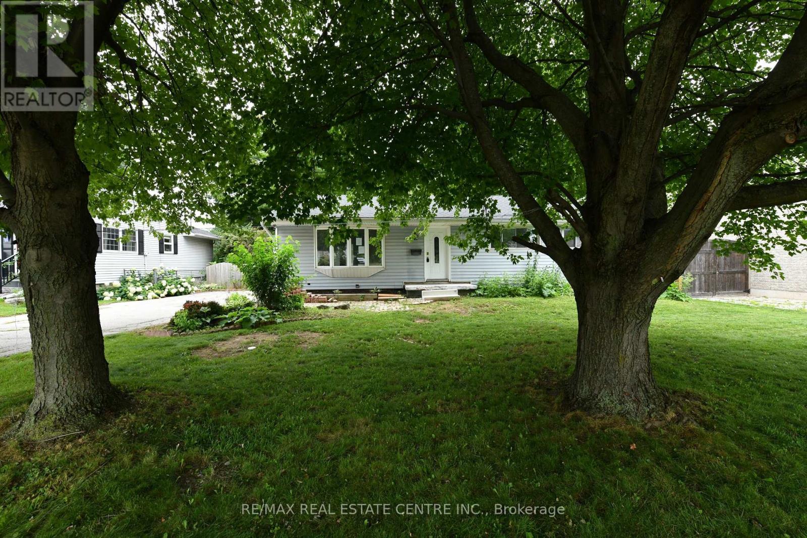 15 MILLER DRIVE - 1