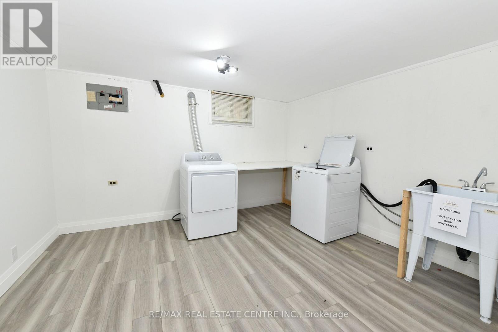 15 MILLER DRIVE - 12