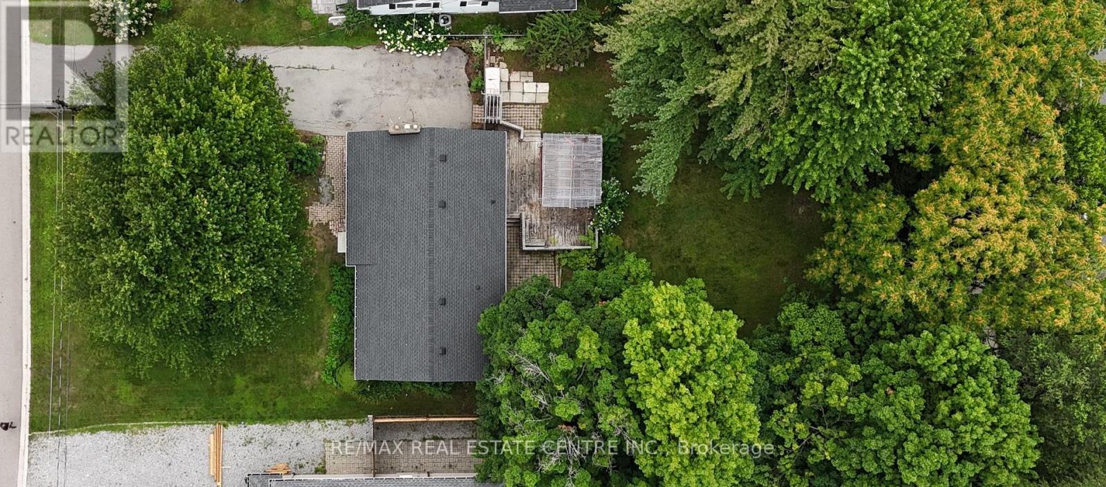 15 MILLER DRIVE - 2