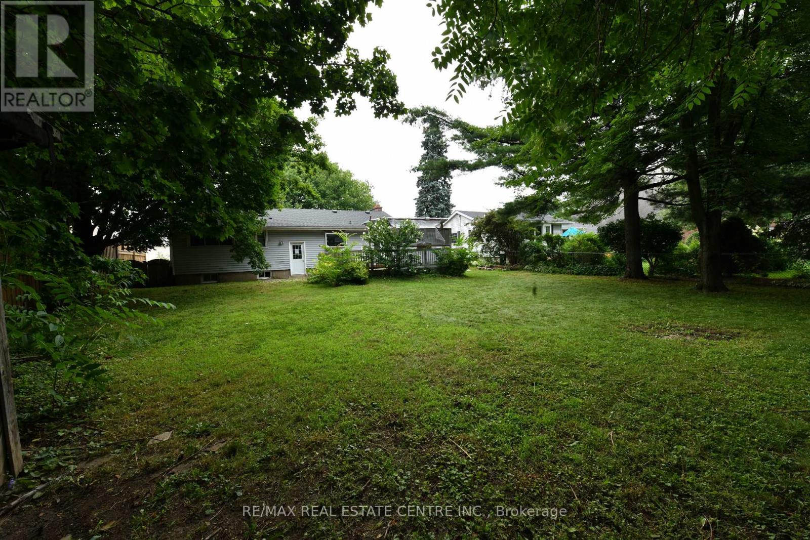 15 MILLER DRIVE - 21