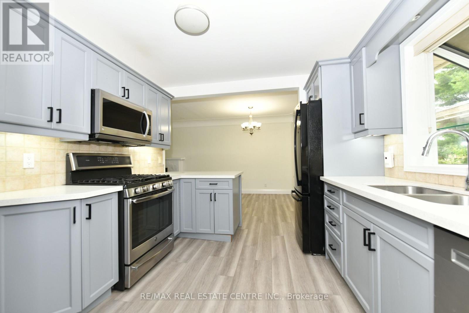 15 MILLER DRIVE - 5