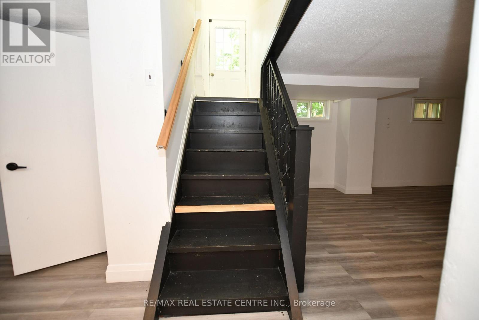 15 MILLER DRIVE - 7