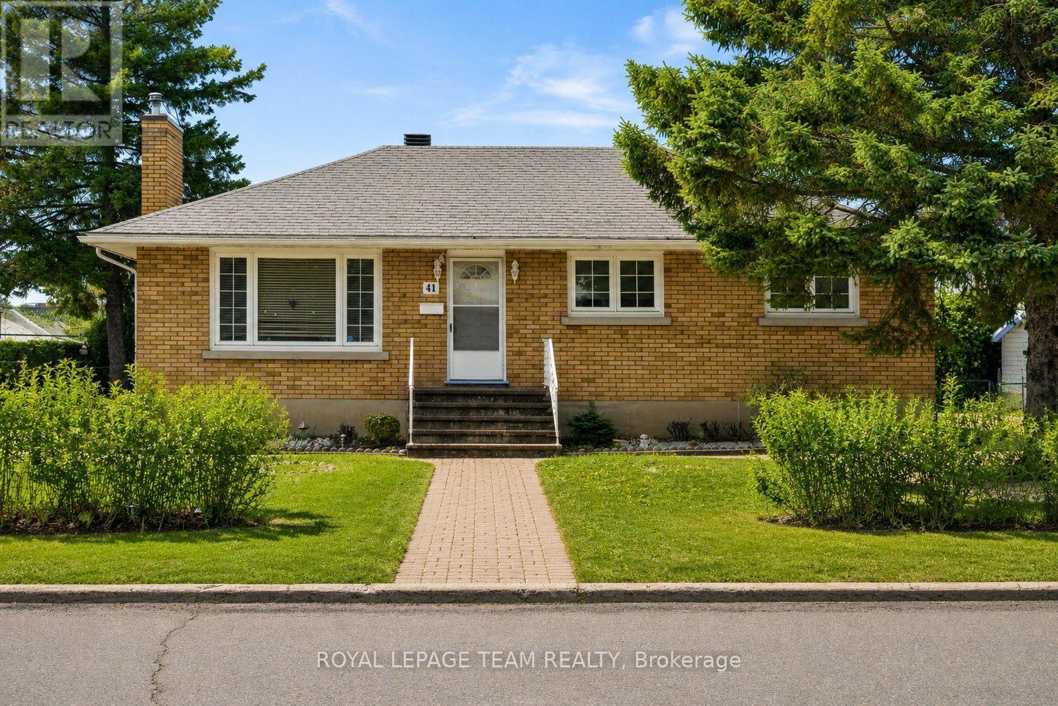3 Bed, 2 Bath House for Sale in Ottawa – 41 CAPILANO DRIVE, Ottawa – MLS# X12914698