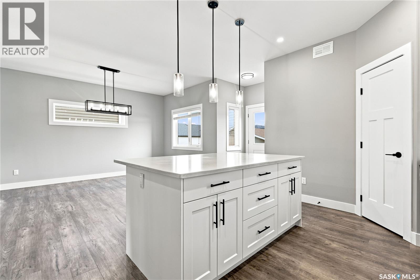 247 Thakur STREET - 10