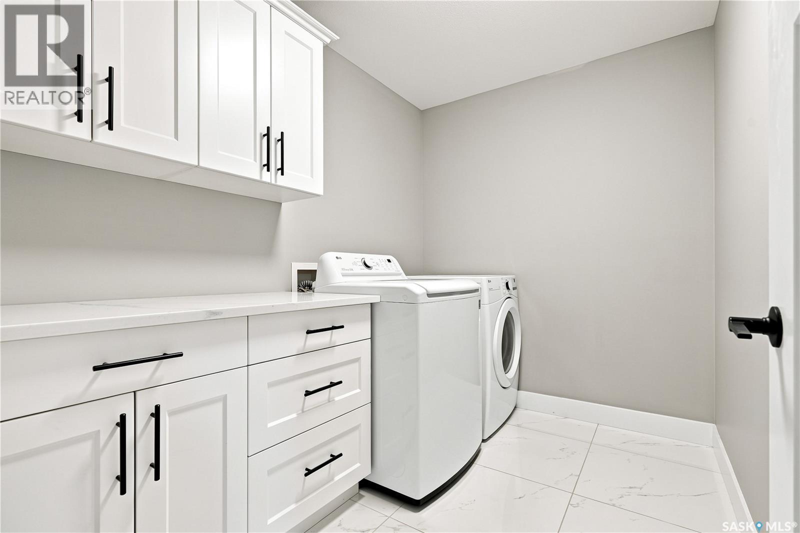 247 Thakur STREET - 30
