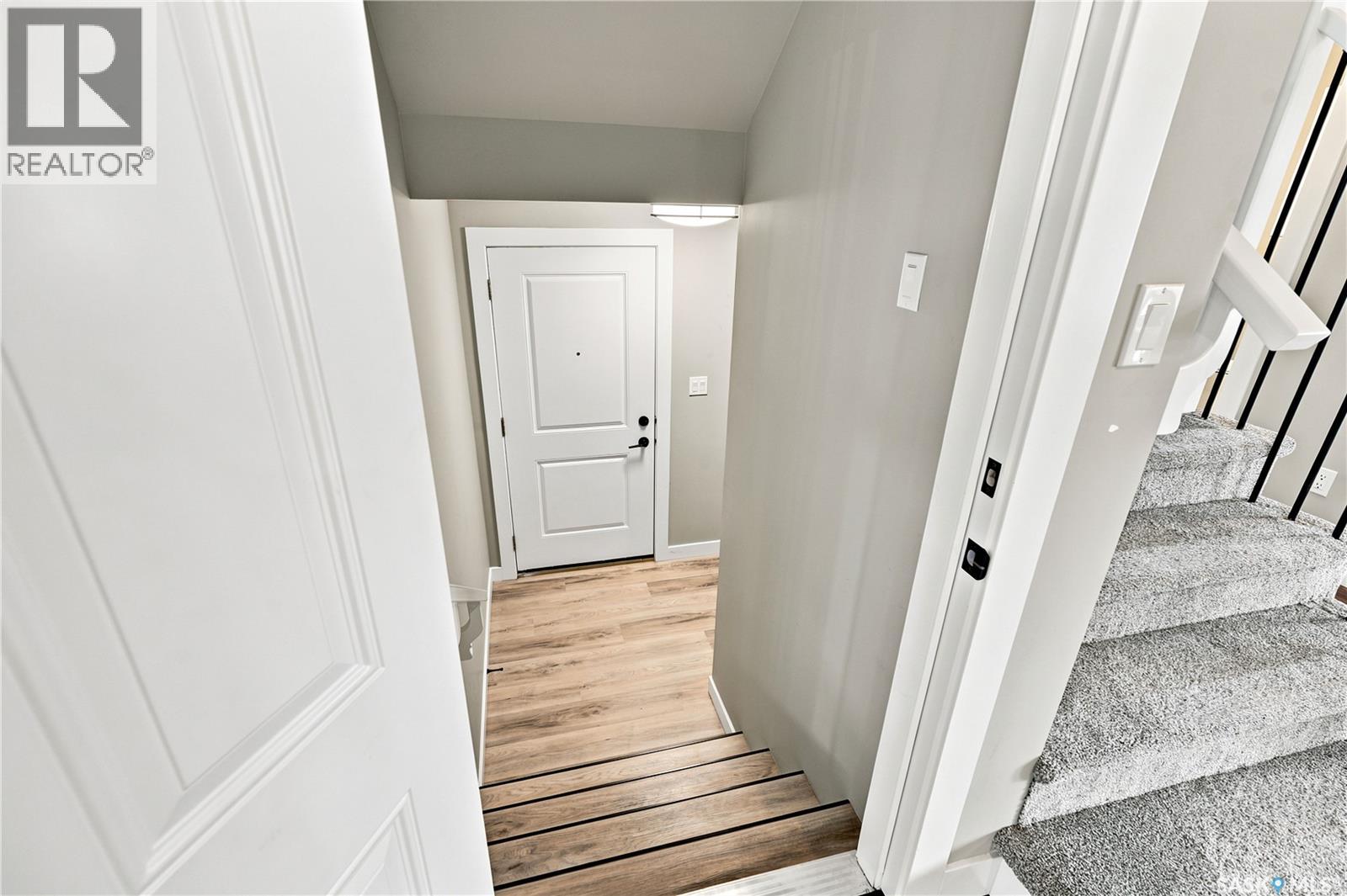 247 Thakur STREET - 33