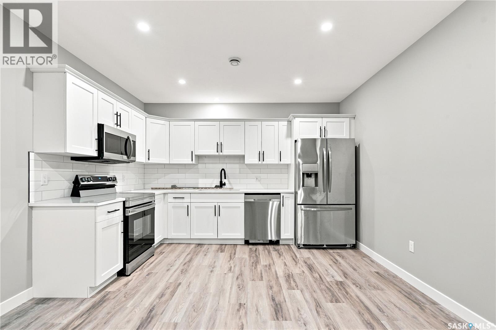 247 Thakur STREET - 35