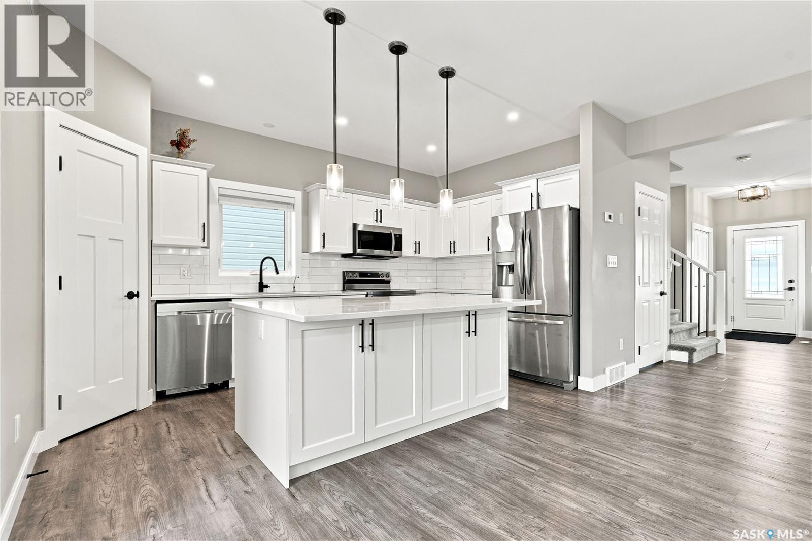 247 Thakur STREET - 5