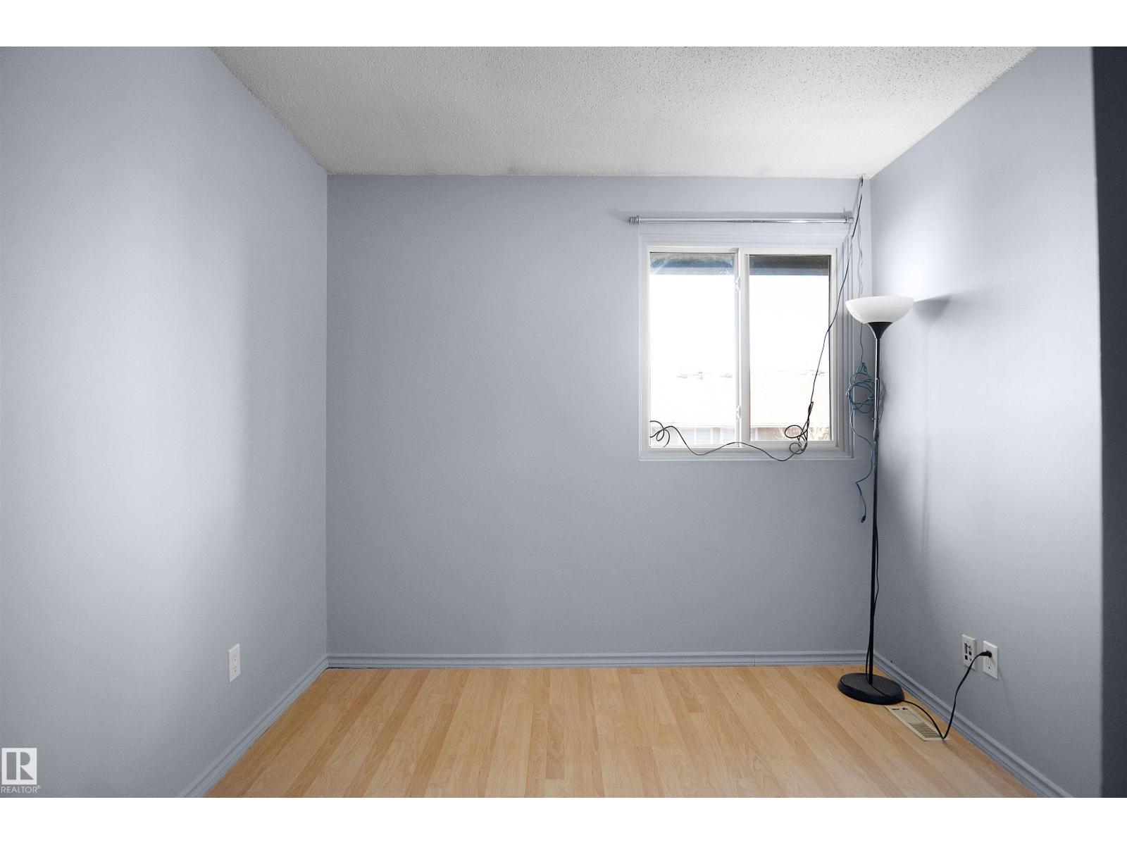 887 ABBOTTSFIELD RD NW - 21