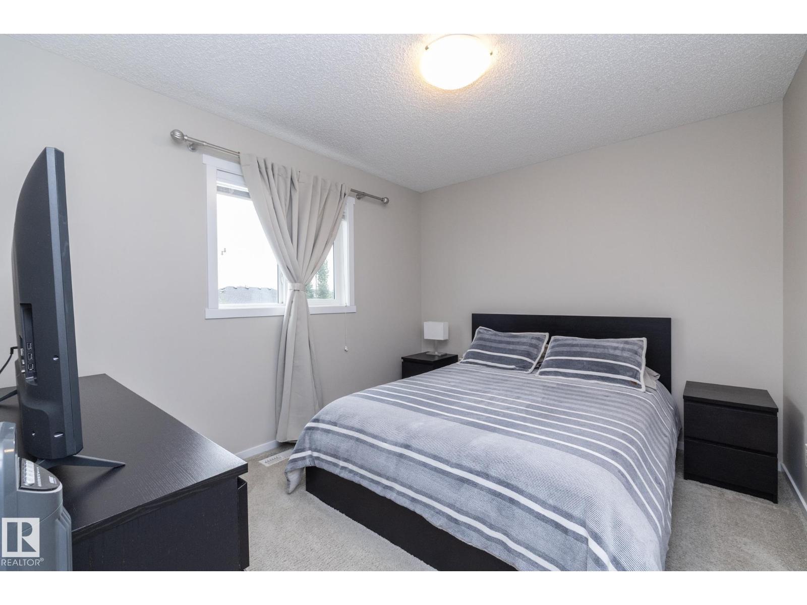 15 Avebury CO - 23