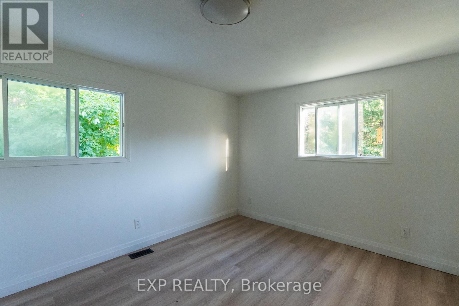 2670 SOUTH SPARROW LAKE ROAD S - 17