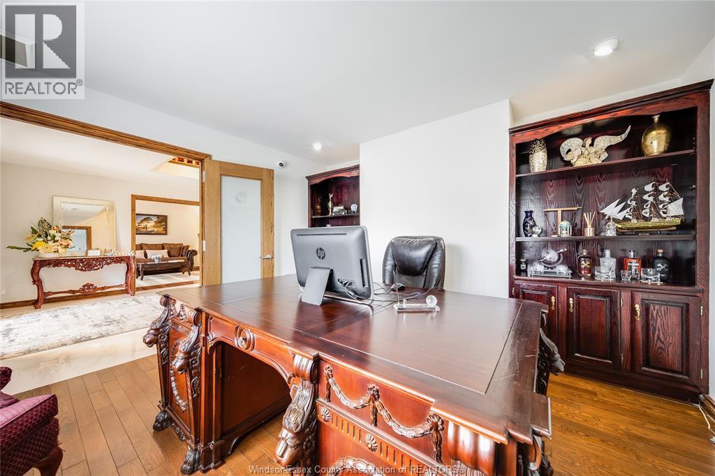 507 BIRKDALE COURT - 8