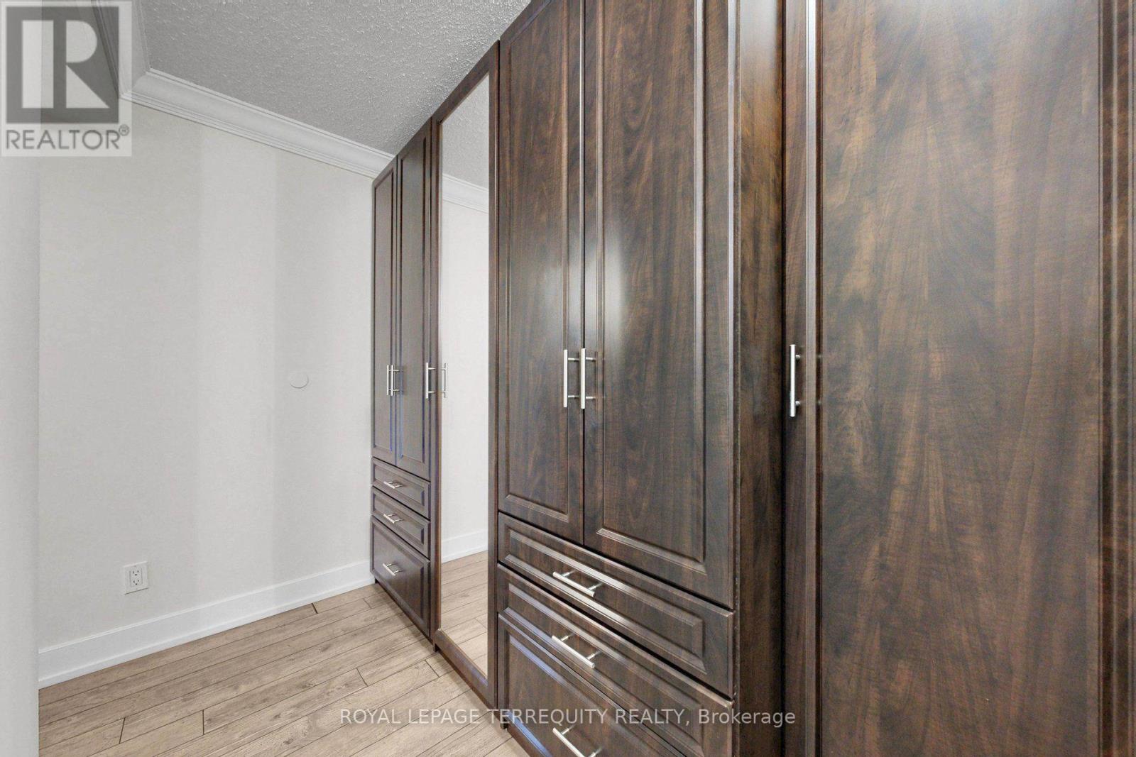 #1322 2 EVA ROAD - Image 11