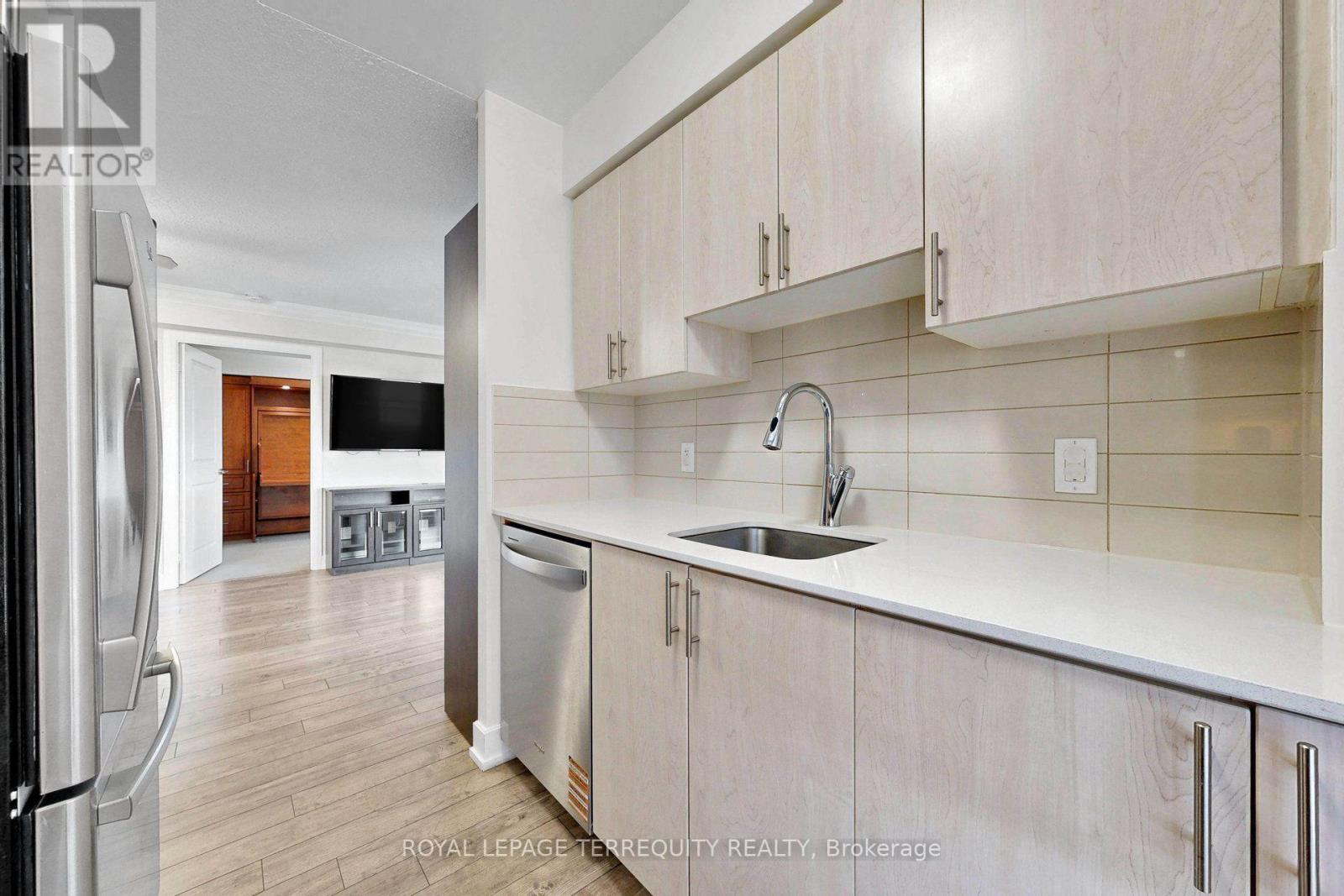 #1322 2 EVA ROAD - Image 21