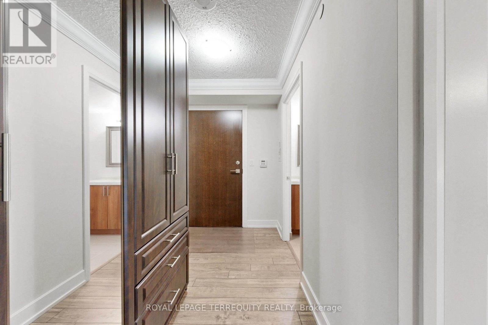 #1322 2 EVA ROAD - Image 10