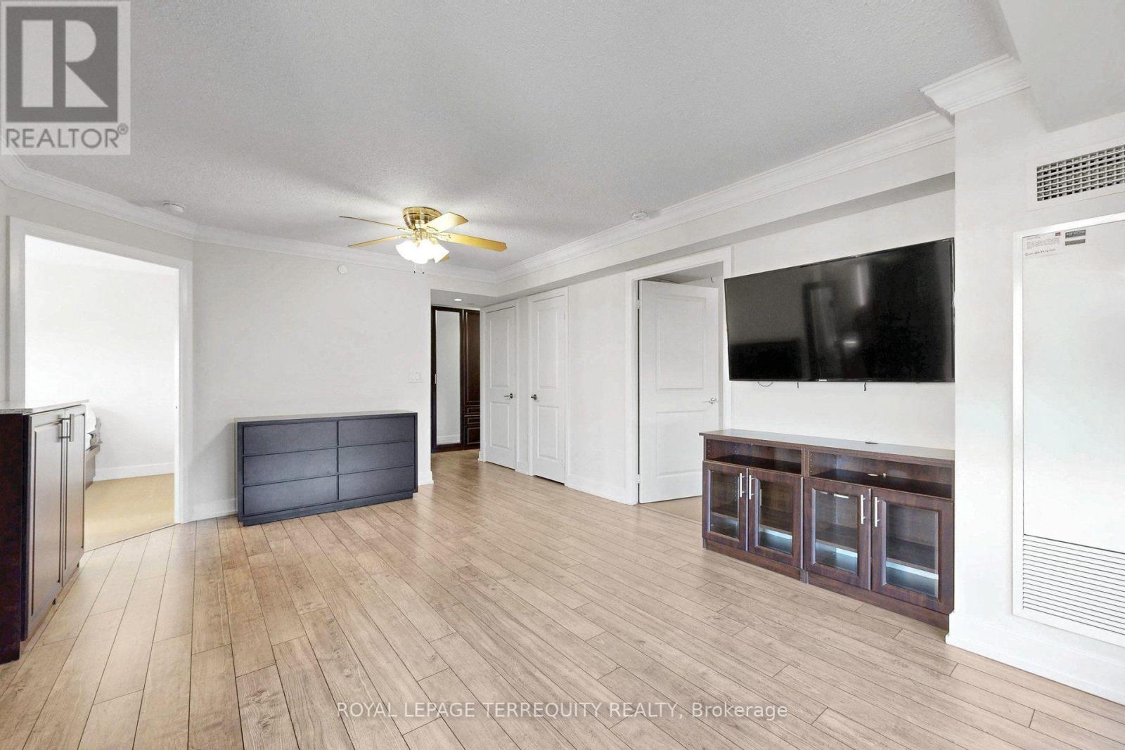 #1322 2 EVA ROAD - Image 9