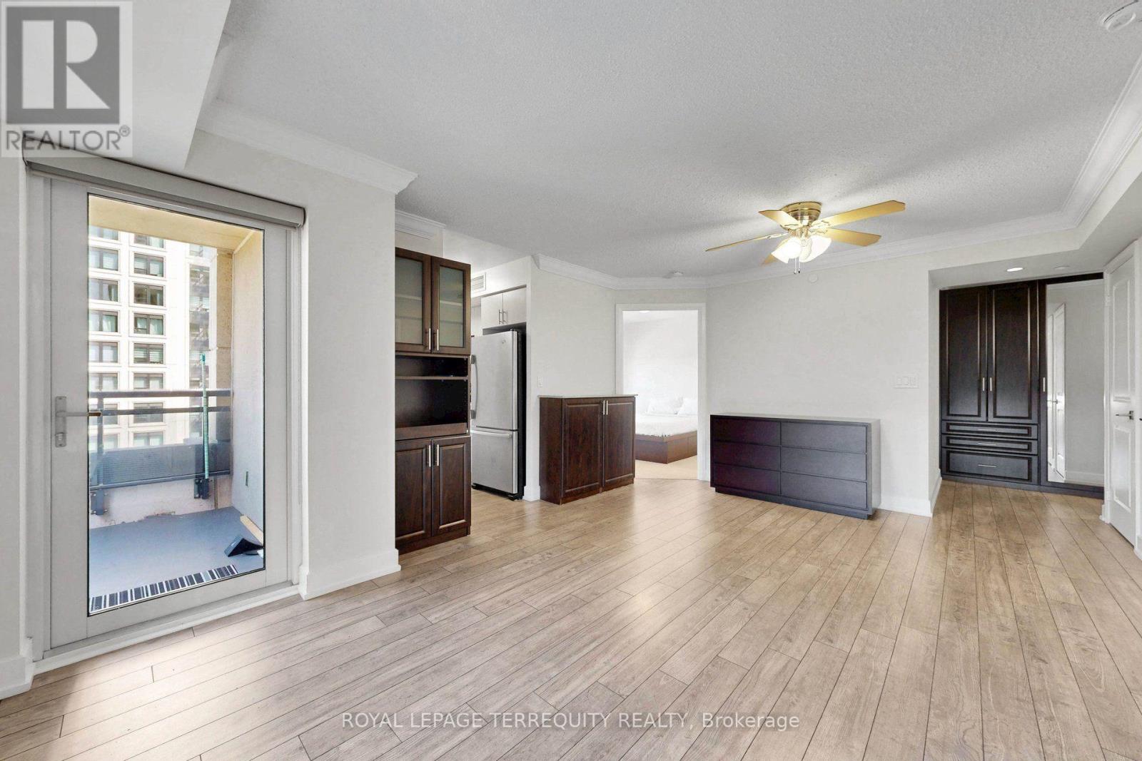 #1322 2 EVA ROAD - Image 8