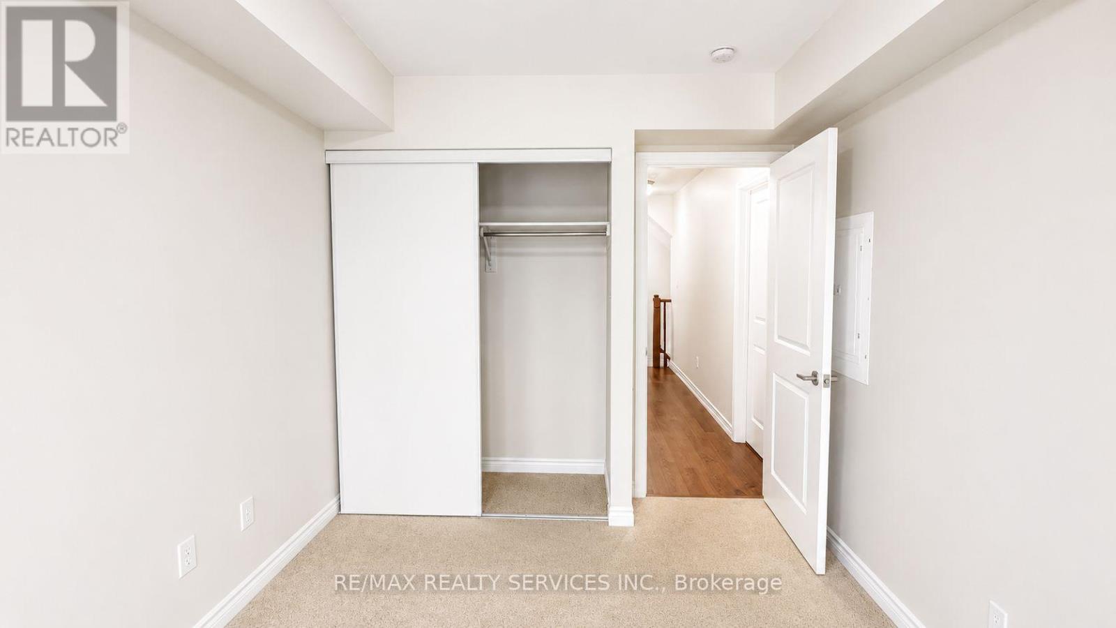 #4 2205 LILLYKIN STREET - 20