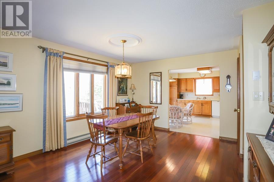 56 Prince Charles CRES - 12