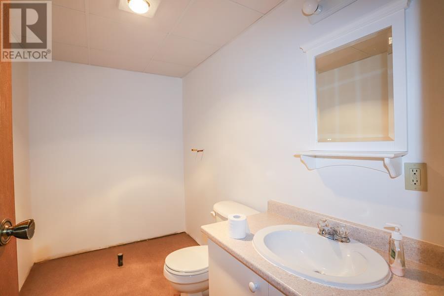 56 Prince Charles CRES - 44
