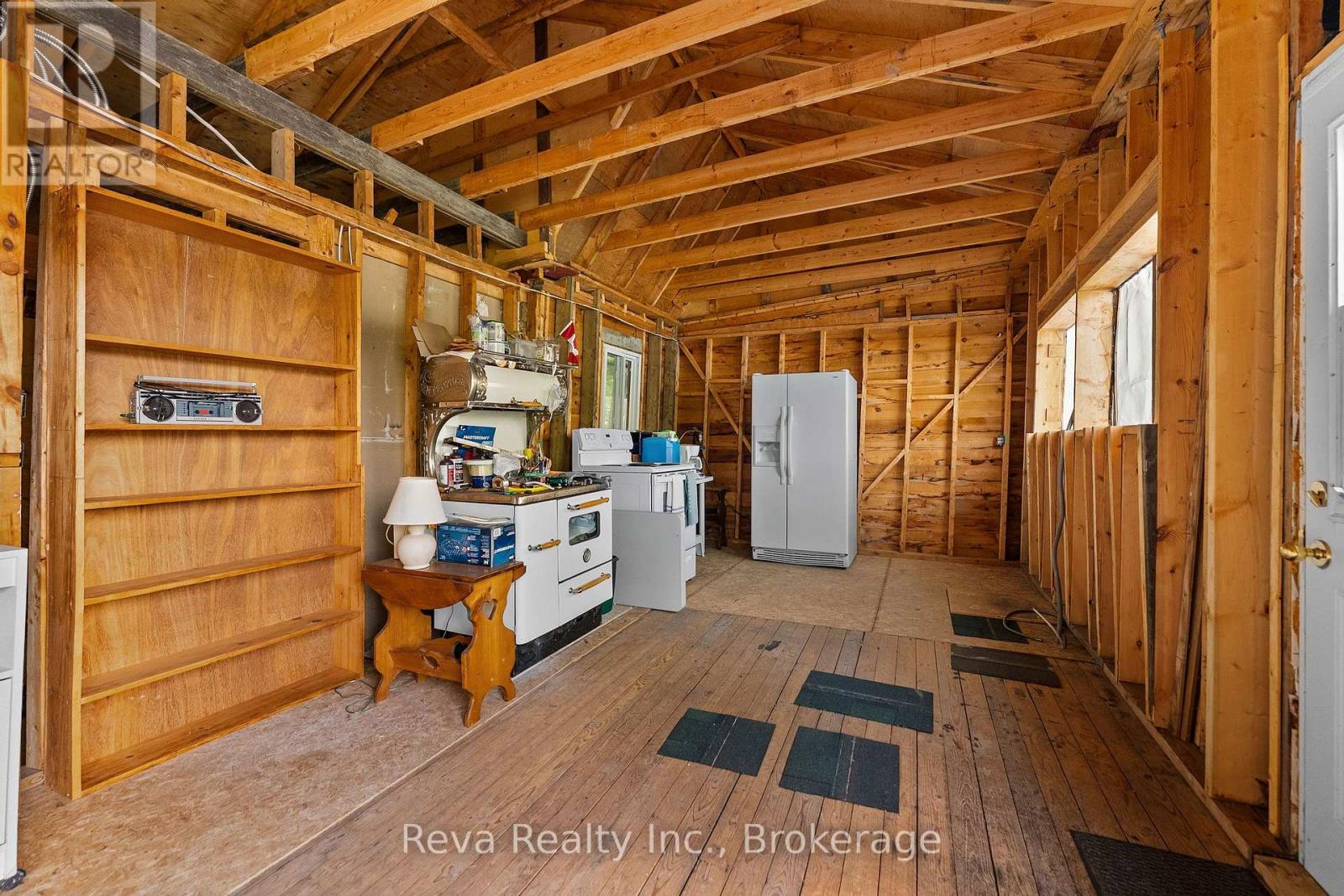 743 BAPTISTE LAKE NORTH SHORE - 10