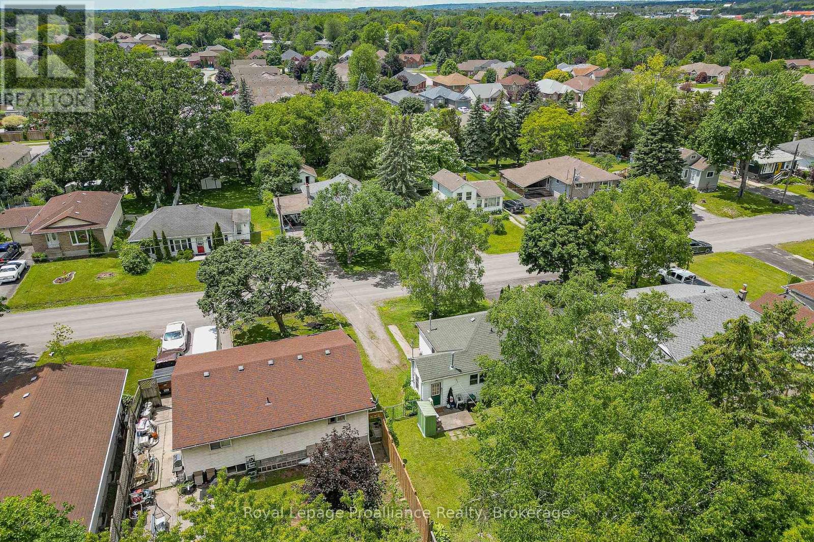 45 VALLEYVIEW CRESCENT - 34