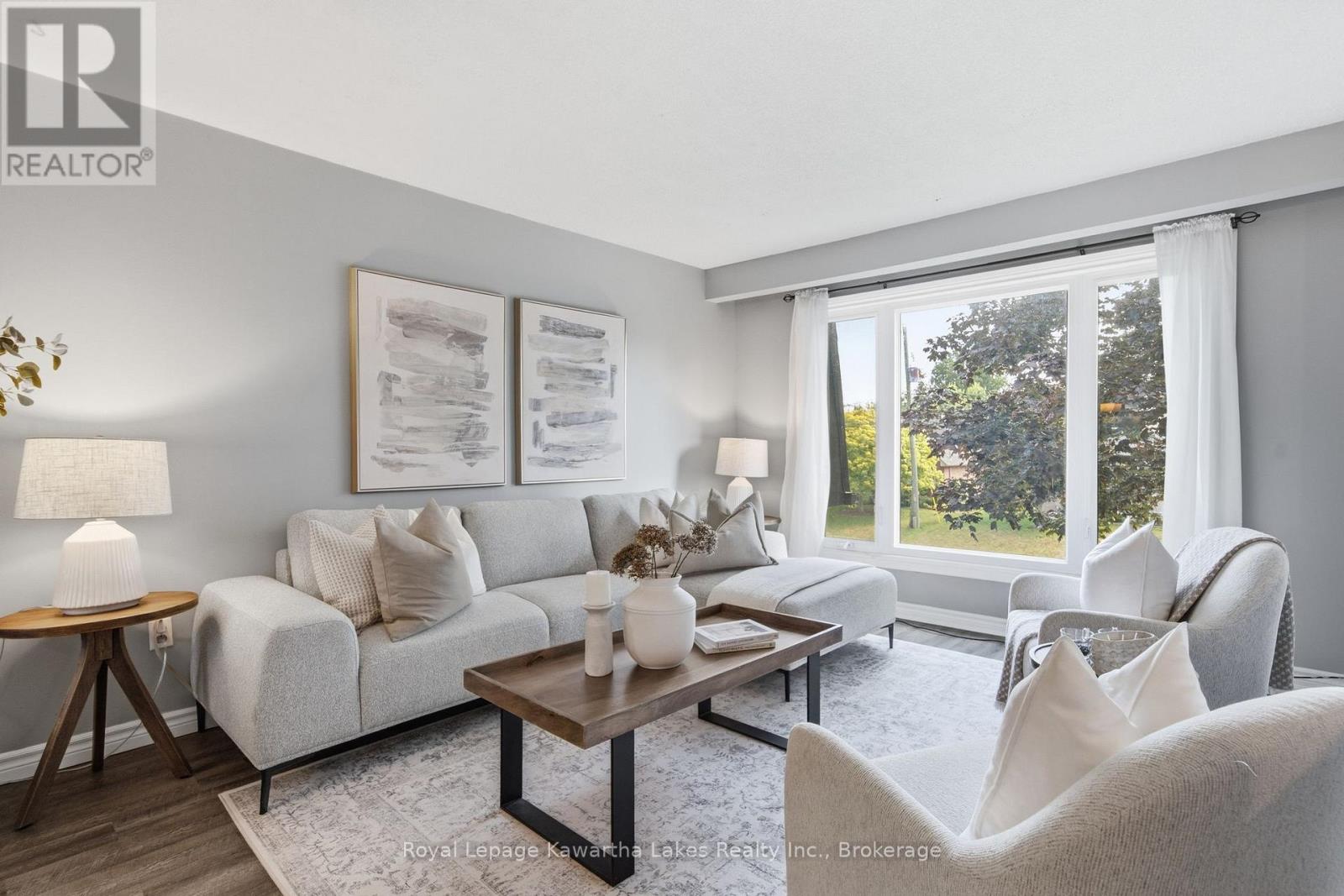 449 WILLIAM STREET N - 13