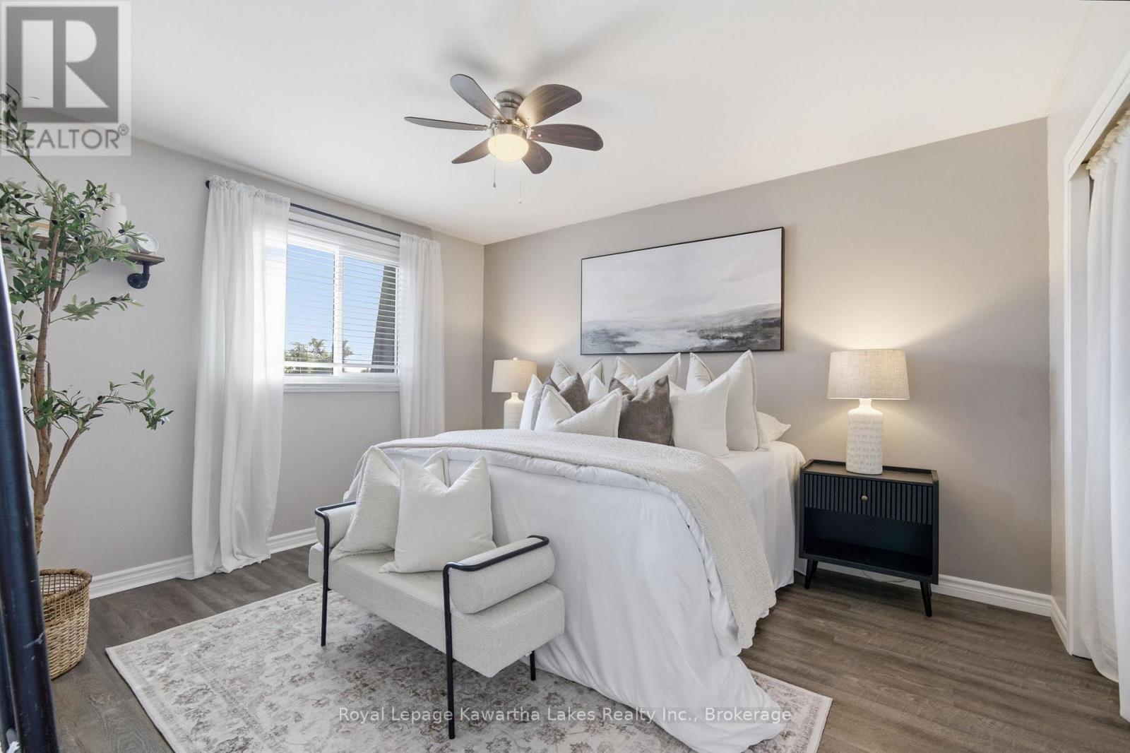 449 WILLIAM STREET N - 25