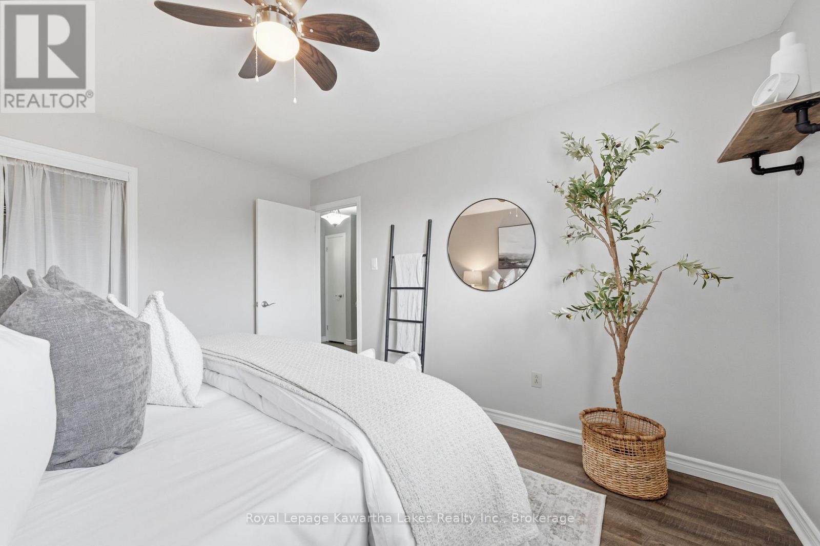 449 WILLIAM STREET N - 26